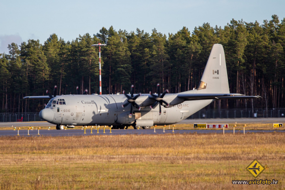 Lockheed Martin CC-130J-30 Hercules (L-382)